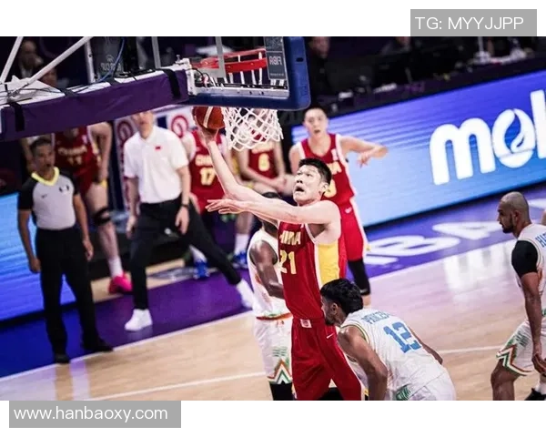 中国男篮力克澳大利亚晋级亚锦赛决赛 展现强大团队协作与进攻实力