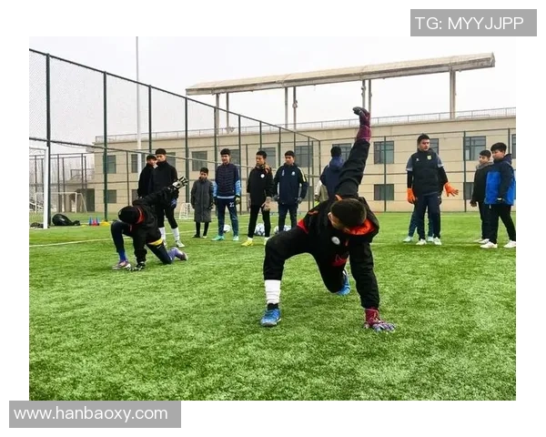 打造顶级足球俱乐部的成功之路 从青训体系到全球品牌建设 打造顶级足球俱乐部的成功之路 从青训体系到全球品牌建设