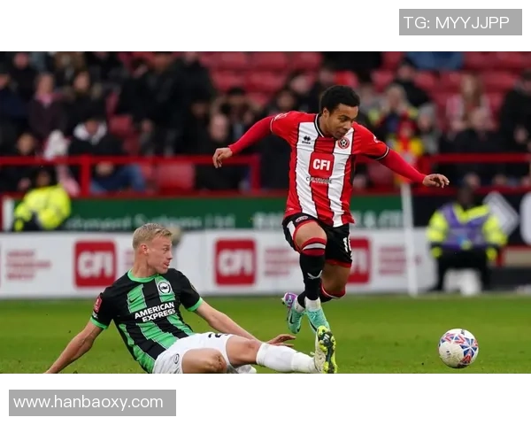 热刺鏖战西汉姆主场迎来英超激烈对决，胜负难料悬念丛生