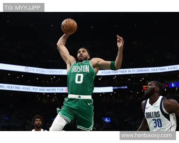 老鹰勇战凯尔特人 聚焦东部强队对决展现精彩攻防大战 老鹰勇战凯尔特人 聚焦东部强队对决展现精彩攻防大战