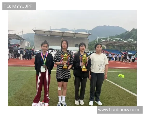 跳水运动的魅力与挑战：从技术精湛到心理素质的全面探索